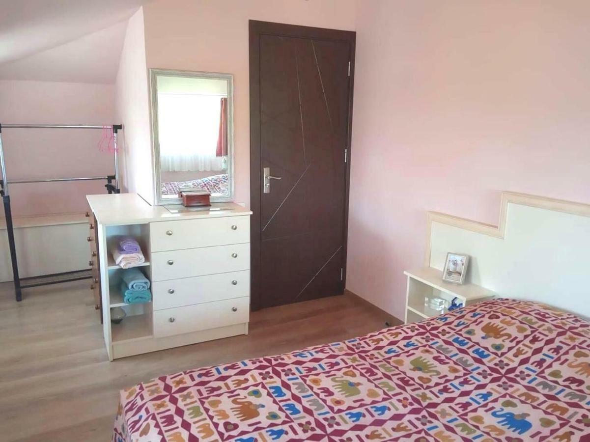 Nino'S Veranda Apartment Τελάβι Εξωτερικό φωτογραφία